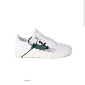 Off-White Low Vulcanized Canvas Sneakers